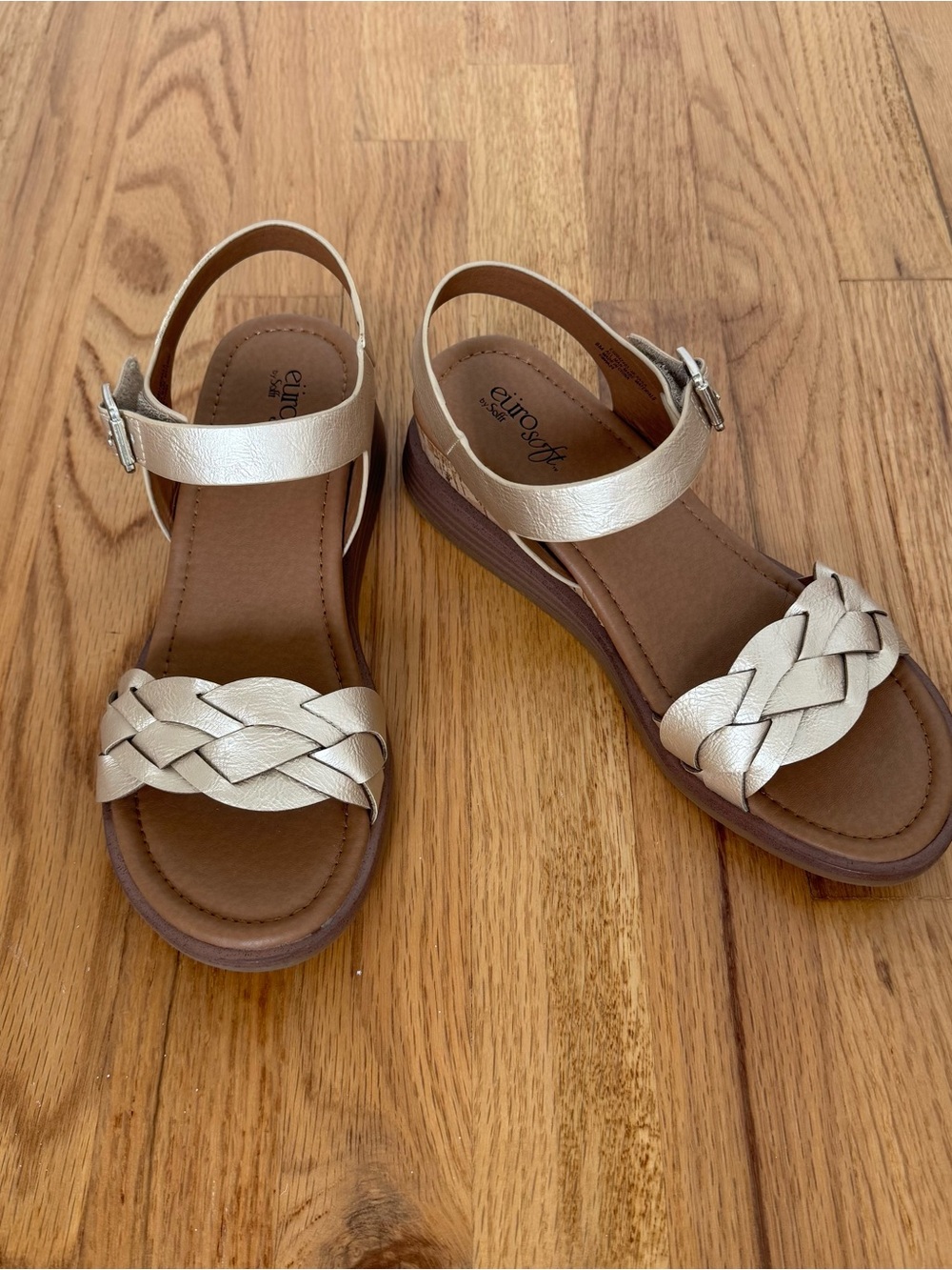 EuroSoft McKaila Women’s Braided Metallic Gold Sandals with Ankle Strap Size 8